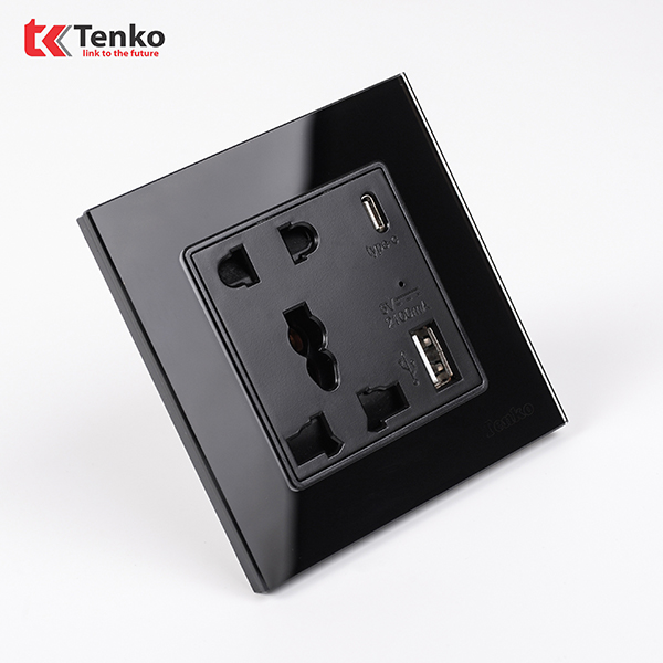 Ổ Cắm USB Âm Tường Mặt Kính Cường Lực Tenko TK-F71D-44 Đen