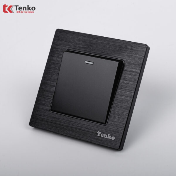 Công Tắc Âm Tường 1 Nút Chuẩn Vuông Mặt Nhôm Phay Xước TK-F71-B-01 Đen