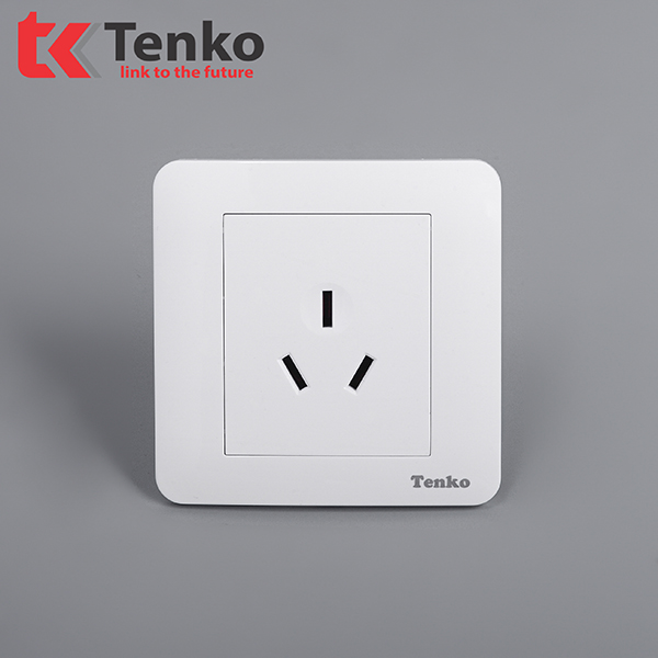 Ổ Cắm 16A Công Nghiệp Chân Cắm Chuẩn Úc TK-TT-08 Trắng