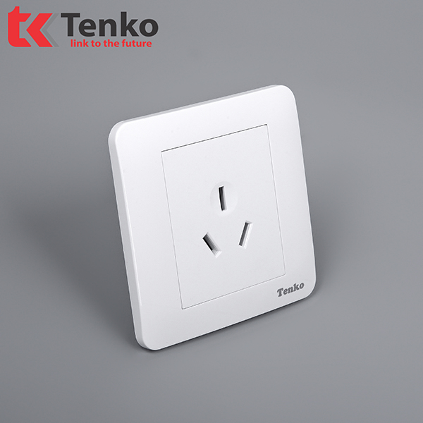 Ổ Cắm 16A Công Nghiệp Chân Cắm Chuẩn Úc TK-TT-08 Trắng