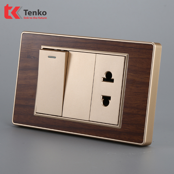 Bộ Công Tắc Ổ Cắm Đa Năng Mặt Vân Gỗ Viền Vàng Thương Hiệu Nhật Bản Tenko TK-C6-023