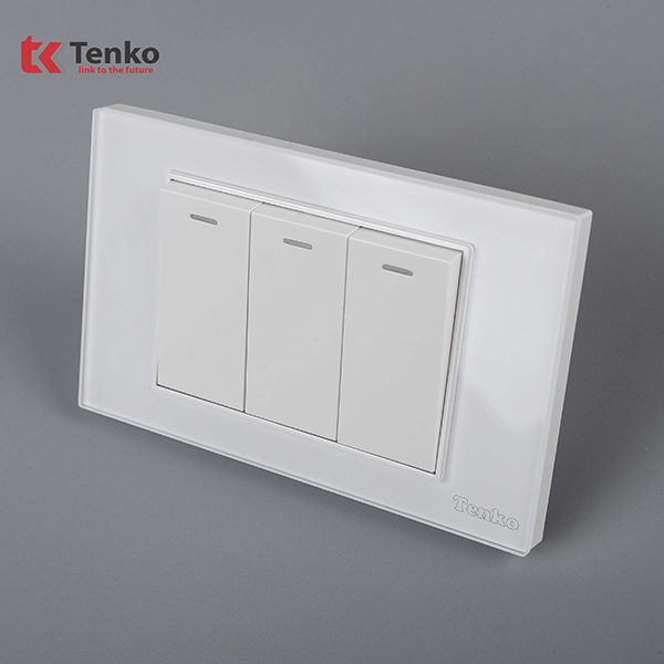 Công Tắc Điện Âm tường Mặt Kính Cường Lực TENKO TK-C18-03 Trắng