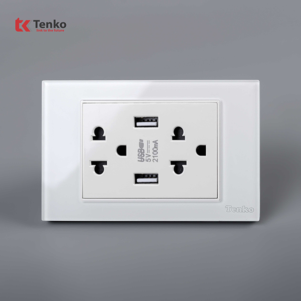 Ổ Cắm USB Âm tường Mặt Kính Cường Lực Trắng TENKO TK-C18-T045