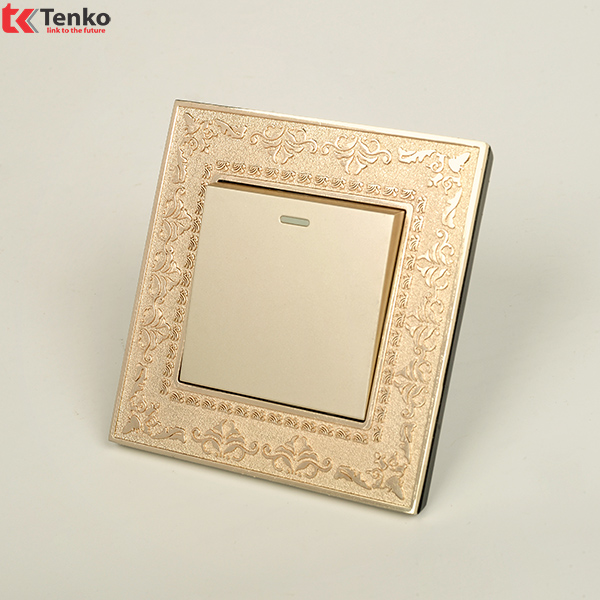 Công Tắc 1 Nút Mặt Vuông Tân Cổ Điển Tenko TK-F88-01