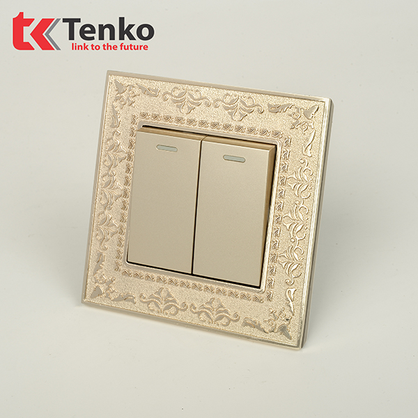 Công Tắc 2 Nút Mặt Vuông Tân Cổ Điển TK-F88-02