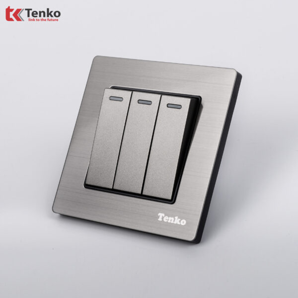 Công Tắc Điện Âm Tường 3 Nút TENKO TK-F71B-03