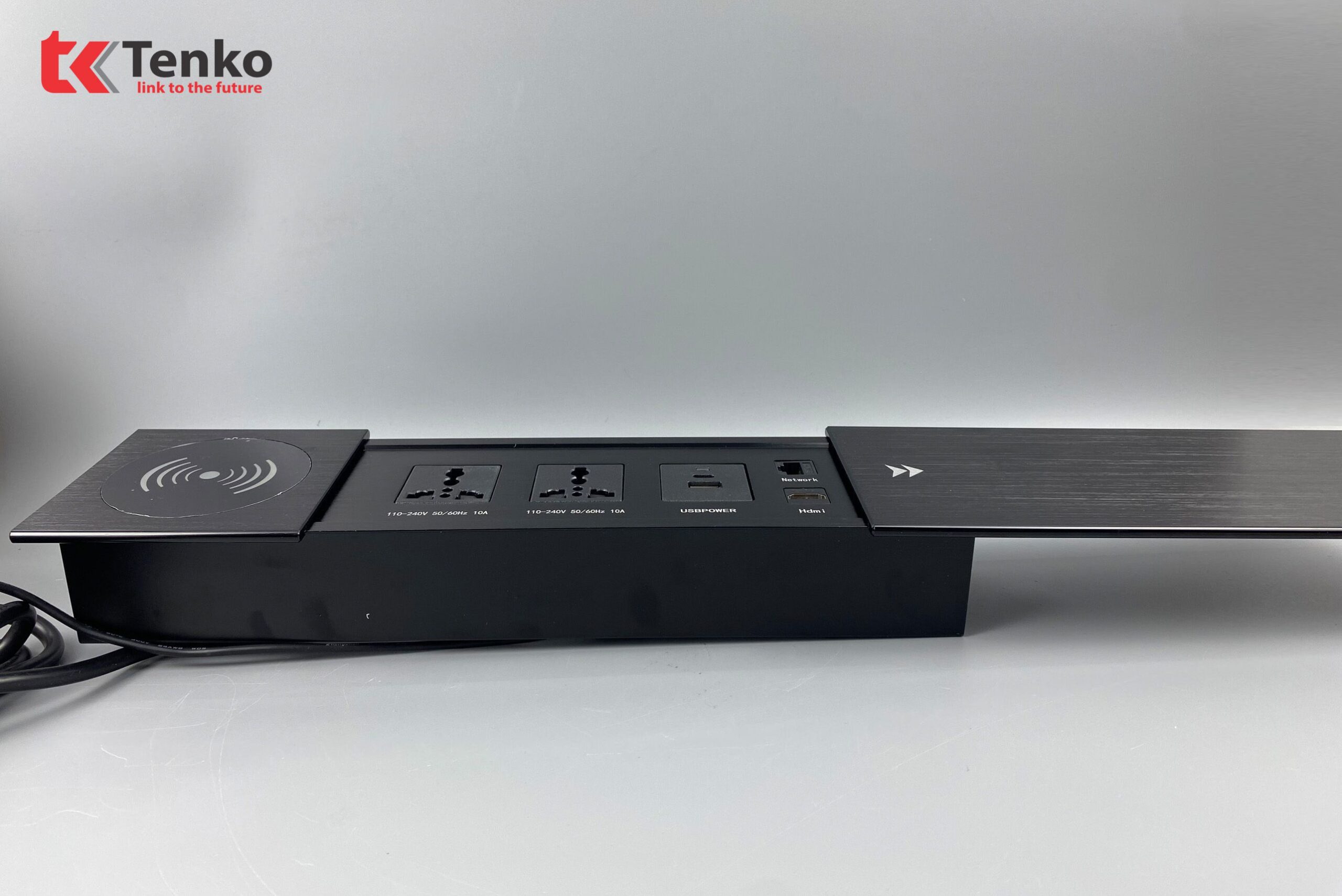 Hộp ổ điện âm bàn Tenko TK-BT01 nắp trượt màu đen cao cấp