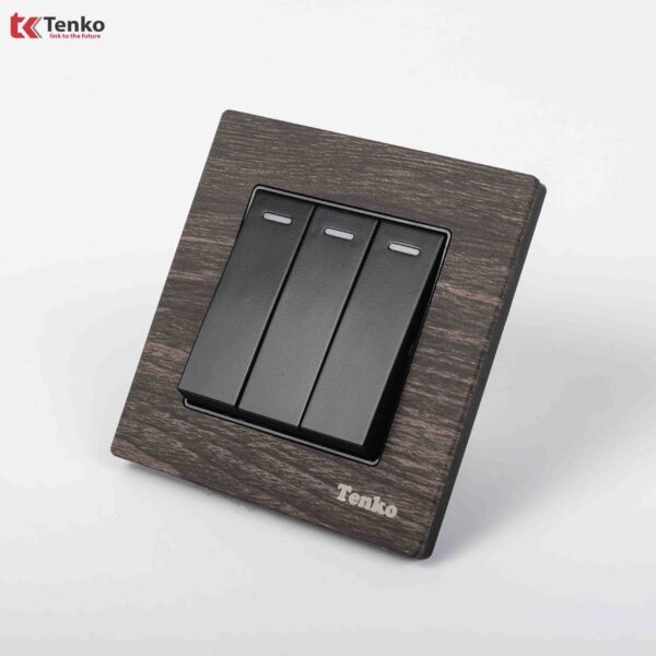 Công Tắc 3 Nút Mặt Vuông Vân Gỗ Tenko TK-F71A-03