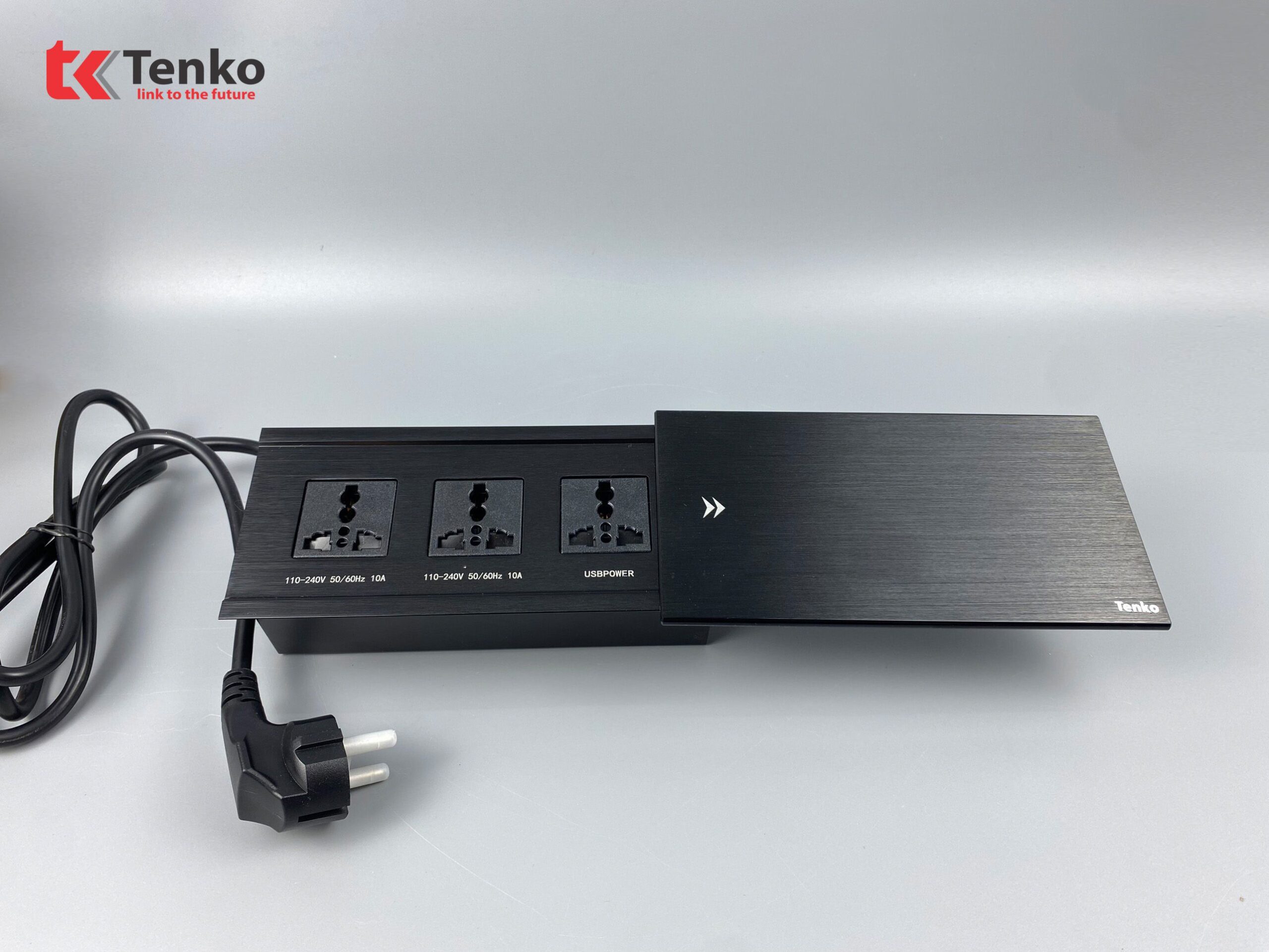 Hộp ổ điện âm bàn Tenko TK-BT03 nắp trượt màu đen cao cấp