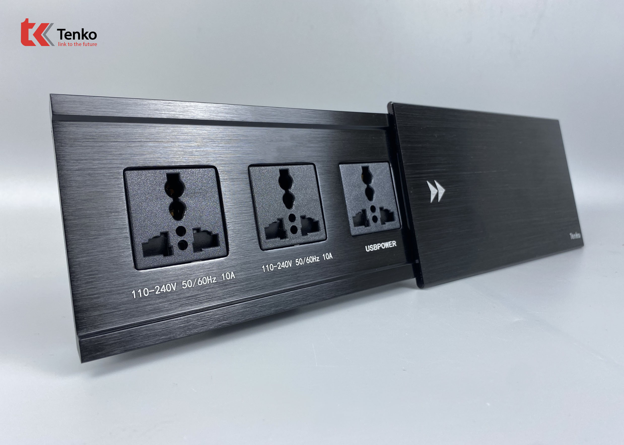 Hộp ổ điện âm bàn Tenko TK-BT03 nắp trượt màu đen cao cấp
