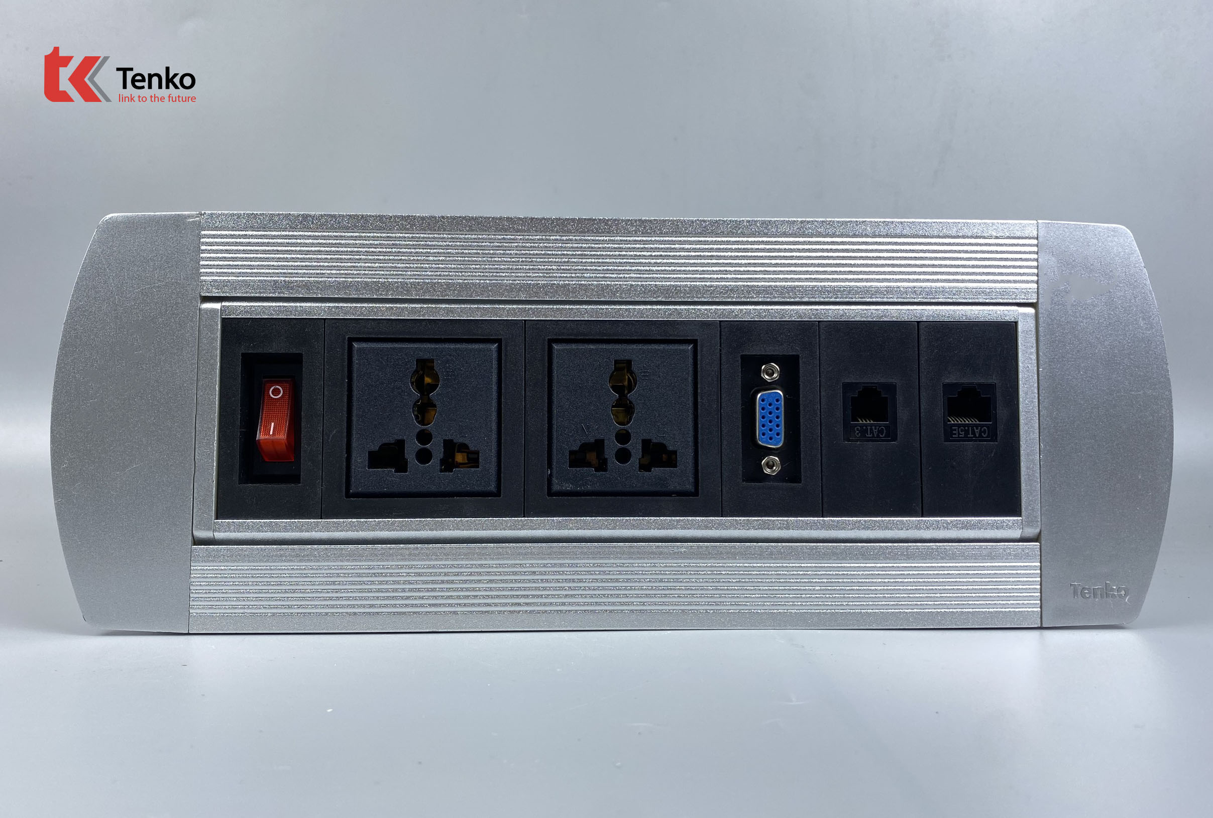 Hộp Ổ Cắm Điện Âm Bàn Tenko Xoay 180 Độ TK-HX5