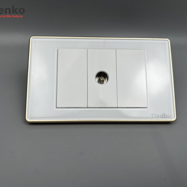 Ổ Cắm TV Âm tường Mặt Kính Cường Lực Trắng Viền Vàng TENKO TK-C18W-071