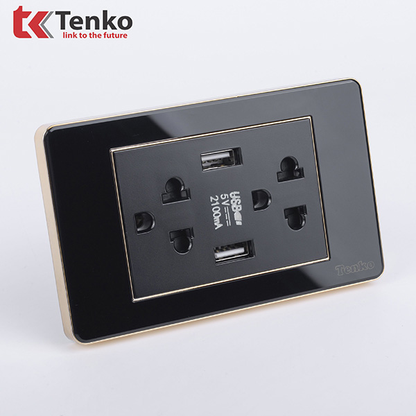 Ổ Cắm Điện Đôi 3 Chấu Có USB Màu Đen Viền Vàng Âm Tường Mặt Nhựa Tenko TK-C26-045