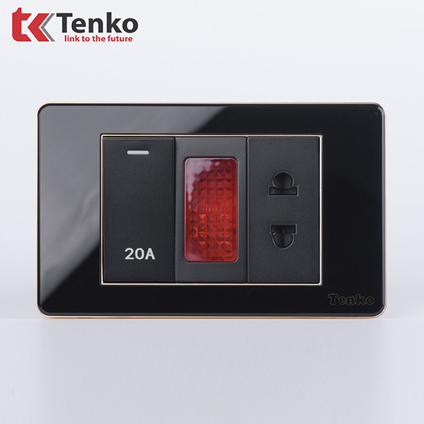 Ổ Cắm Và Công Tắc Điện 20A Công Suất Cao Cho Nóng lạnh Và Điều Hòa Âm Tường Mặt Nhựa Màu Đen Viền Vàng Tenko TK-C26-080