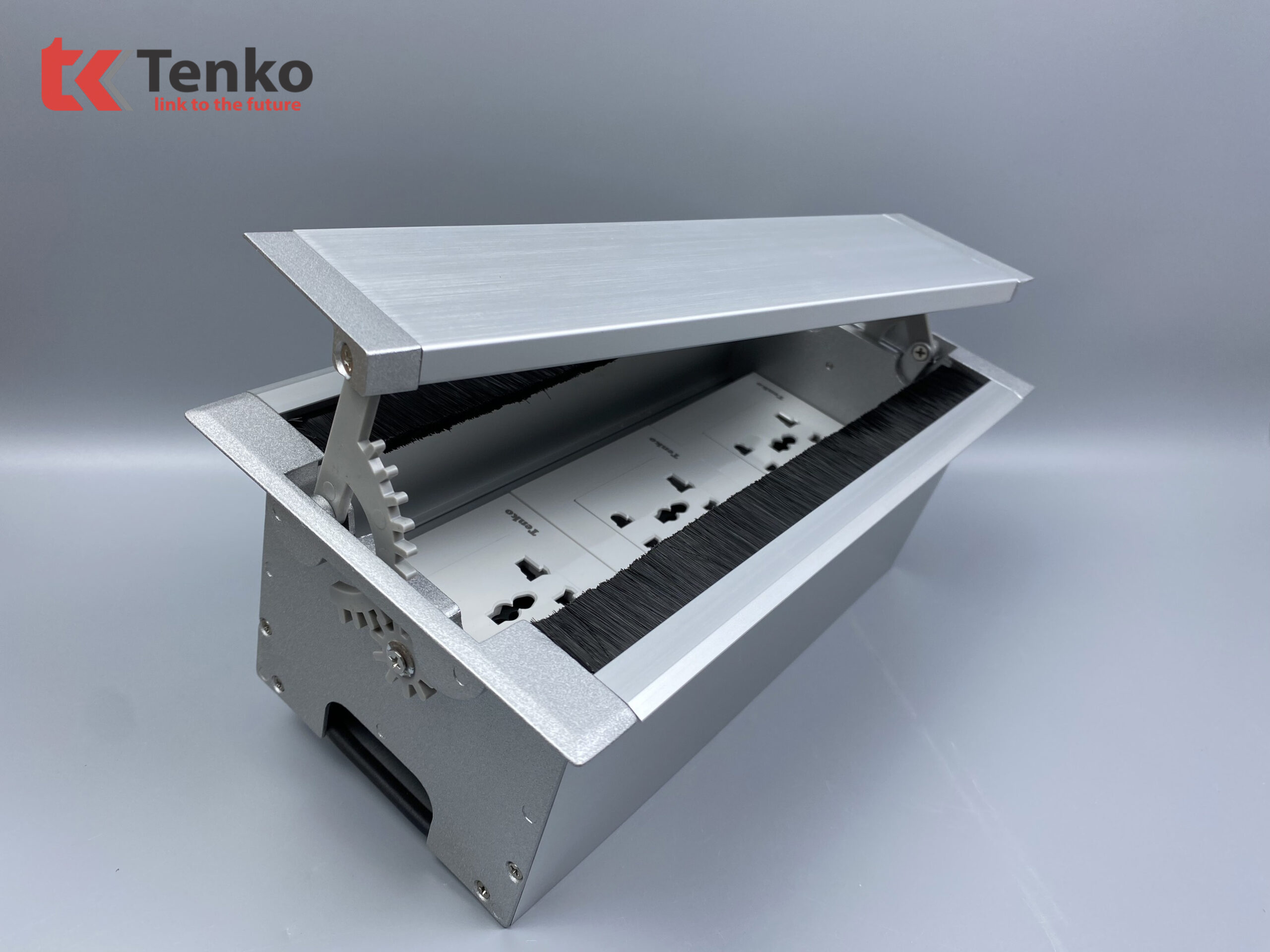 Hộp Điện Âm Bàn Mở 2 Chiều 3 Ổ Cắm Điện Đa Năng Tenko TK-HC3S-01