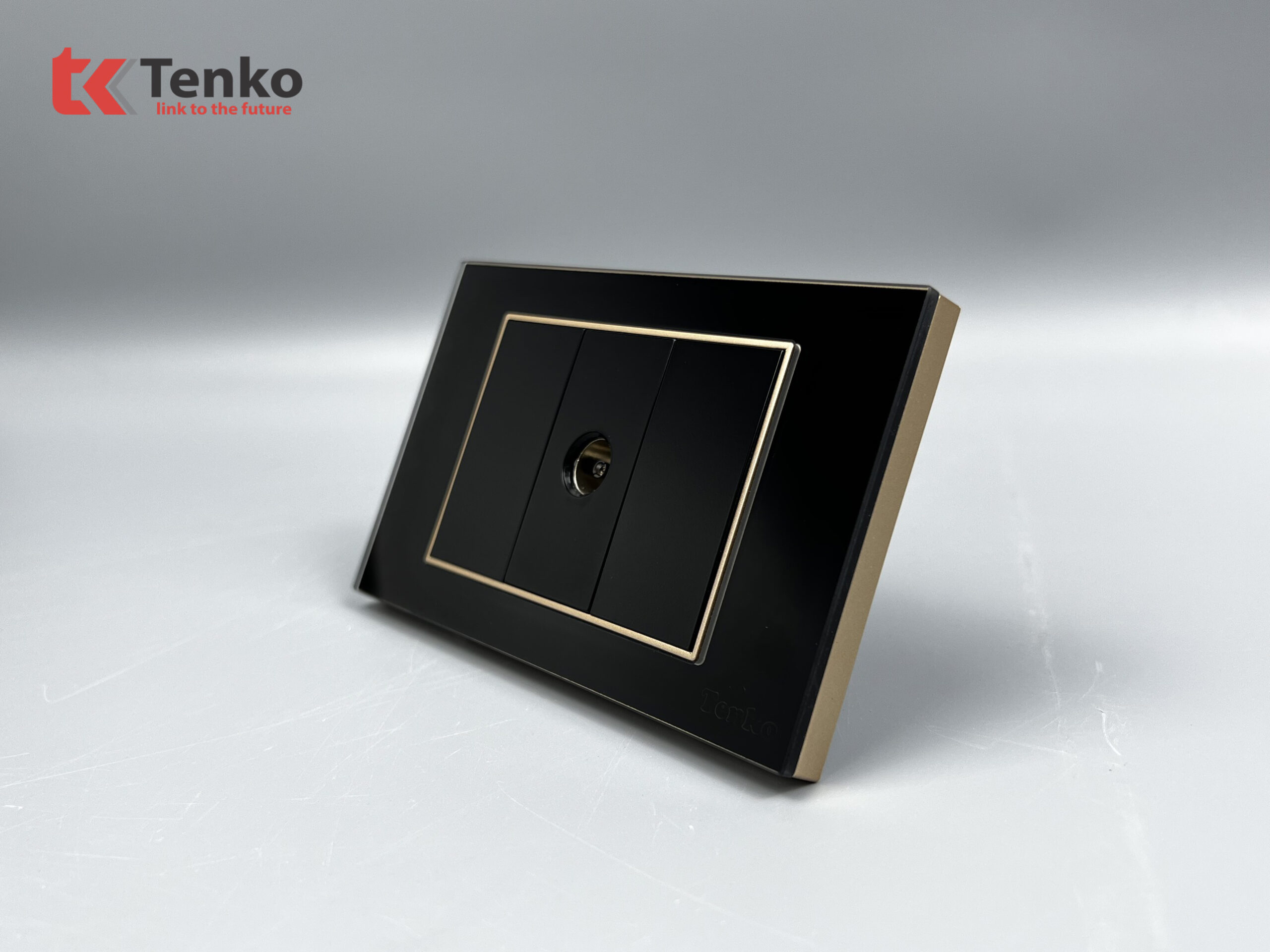 Ổ Cắm TV Âm tường Mặt Kính Cường Lực TENKO TK-C18-071 Đen Viền Vàng