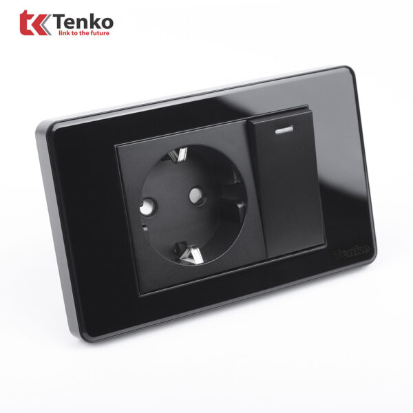 Ổ Cắm Chuẩn Đức Schuko Kết Hợp Công Tắc – Mặt Nhựa Phủ Bóng Epoxy Đen Tenko TK-C9-063