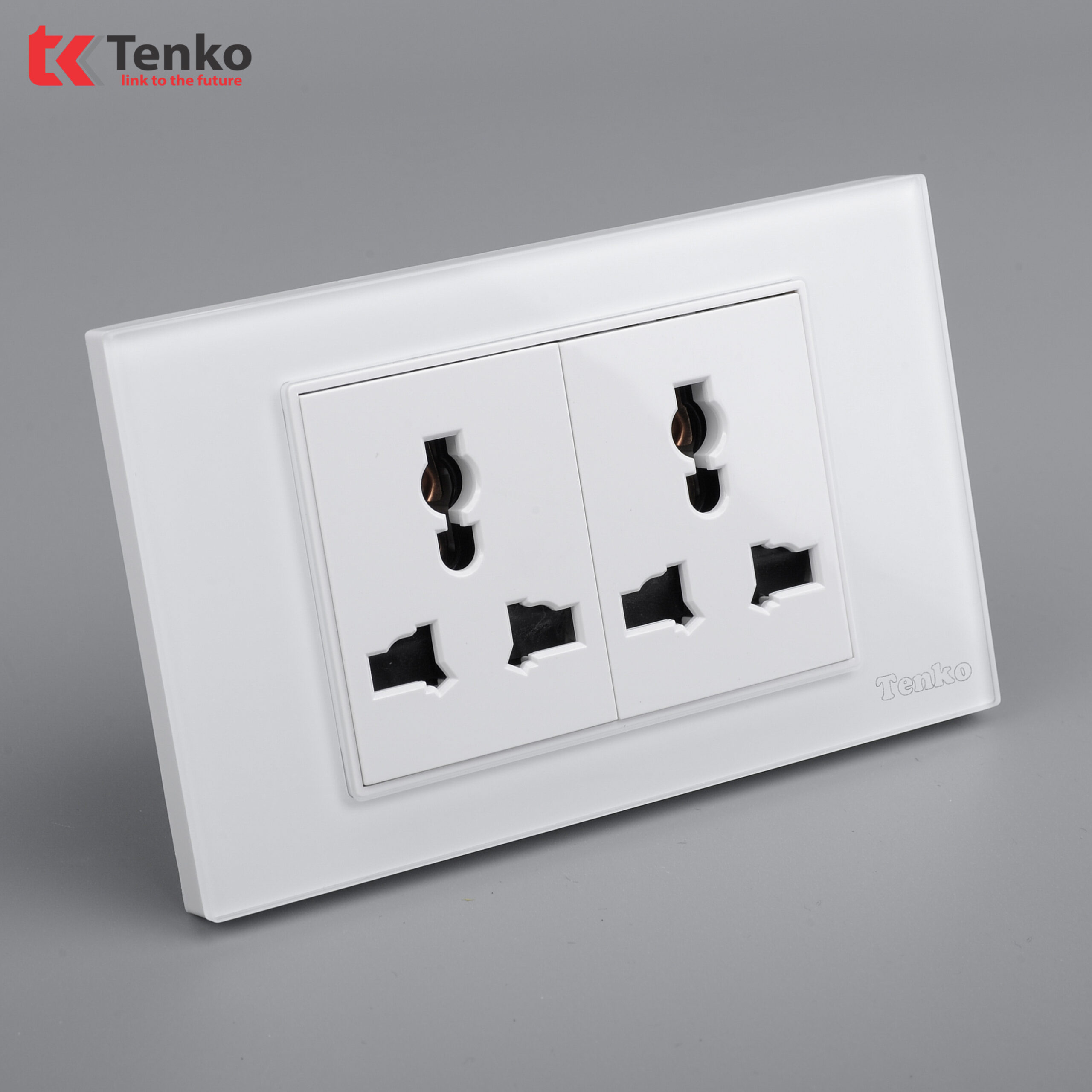 Ổ Cắm Đôi 3 Chấu Âm Tường Mặt Kính Cường Lực TENKO TK-C18-050 trắng