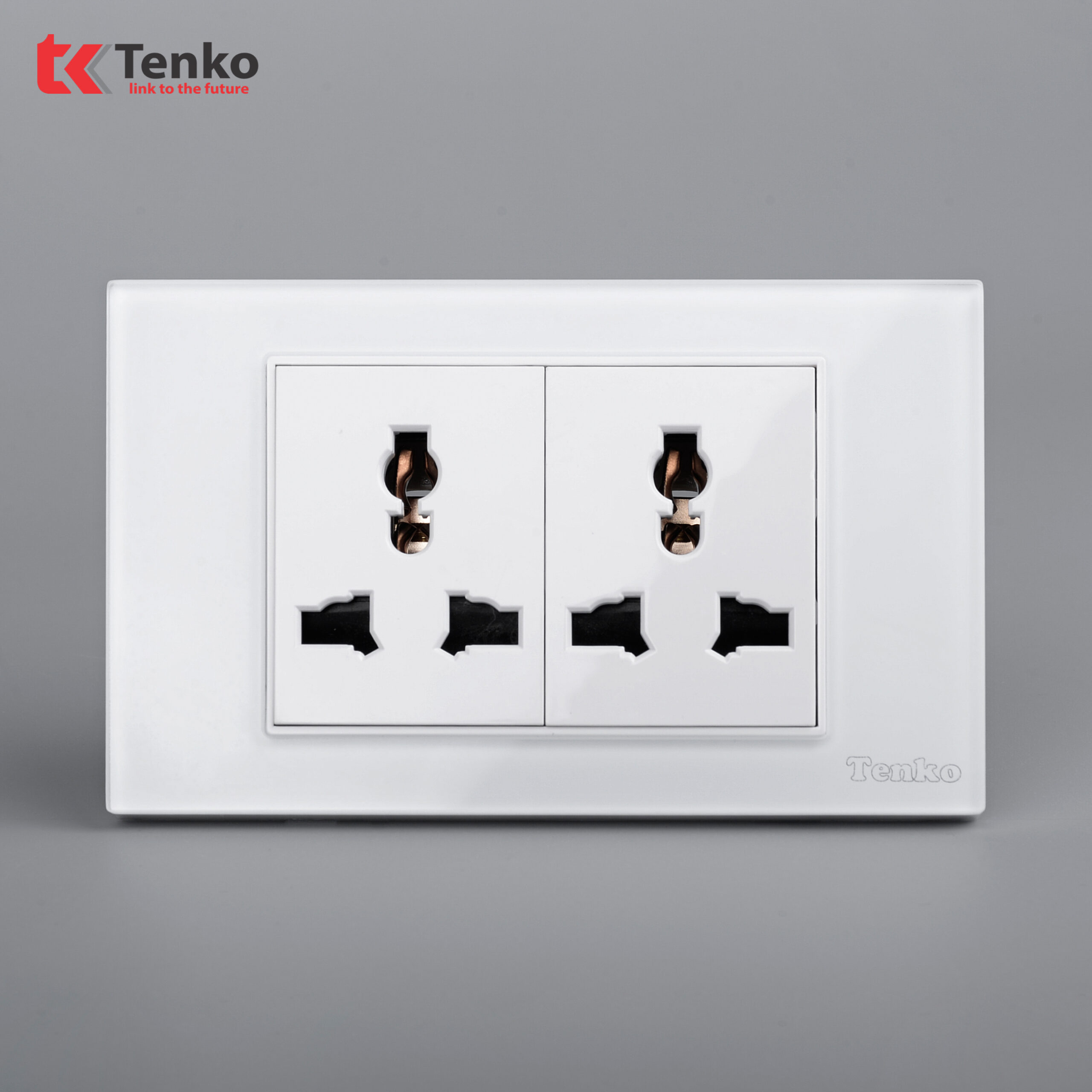 Ổ Cắm Đôi 3 Chấu Âm Tường Mặt Kính Cường Lực TENKO TK-C18-050 trắng
