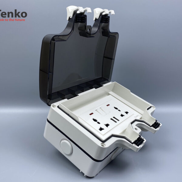 Ổ Cắm Đôi 3 Chấu Có USB Chống Nước Chữ Nhật Chính Hãng Tenko TK-IP66-CN02