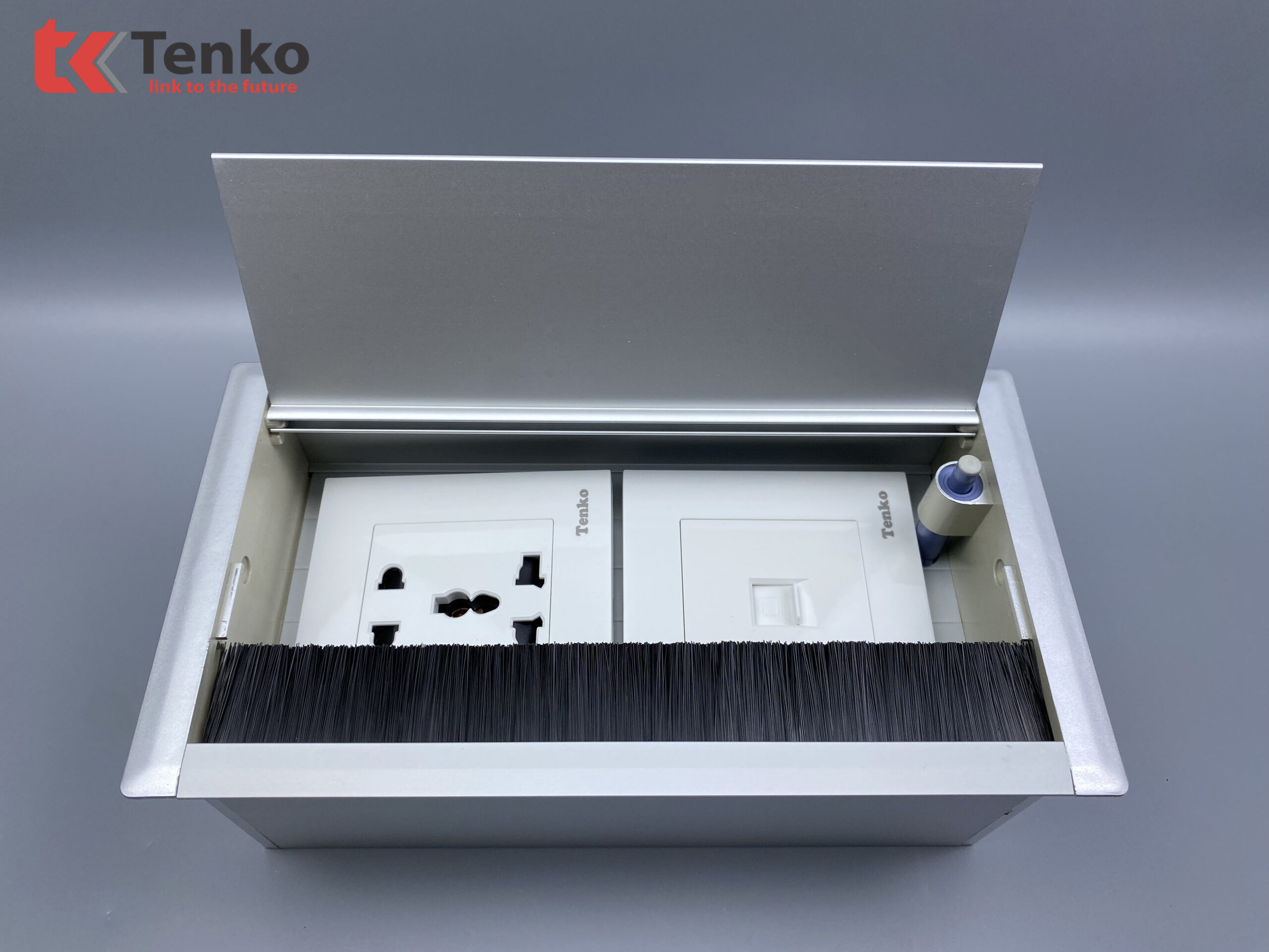 Hộp Điện Âm Bàn Họp Có Ổ Cắm Điện Đa Năng Và 1 Cổng LAN (RJ45) Tenko TK-AB2S-04