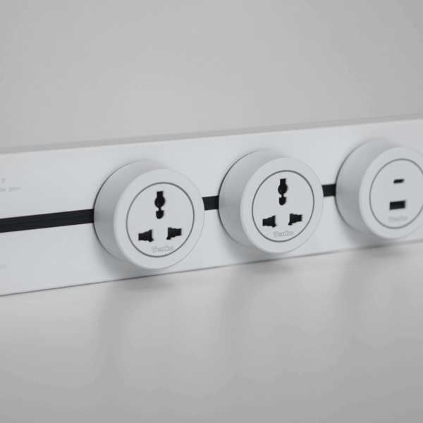 Thanh Ray Ổ Cắm 3 Chấu Kết Hợp Ổ Cắm USB Sạc Type A và Type C Tenko TK-RA40-04 Màu Trắng Dạng Trượt Thông Minh
