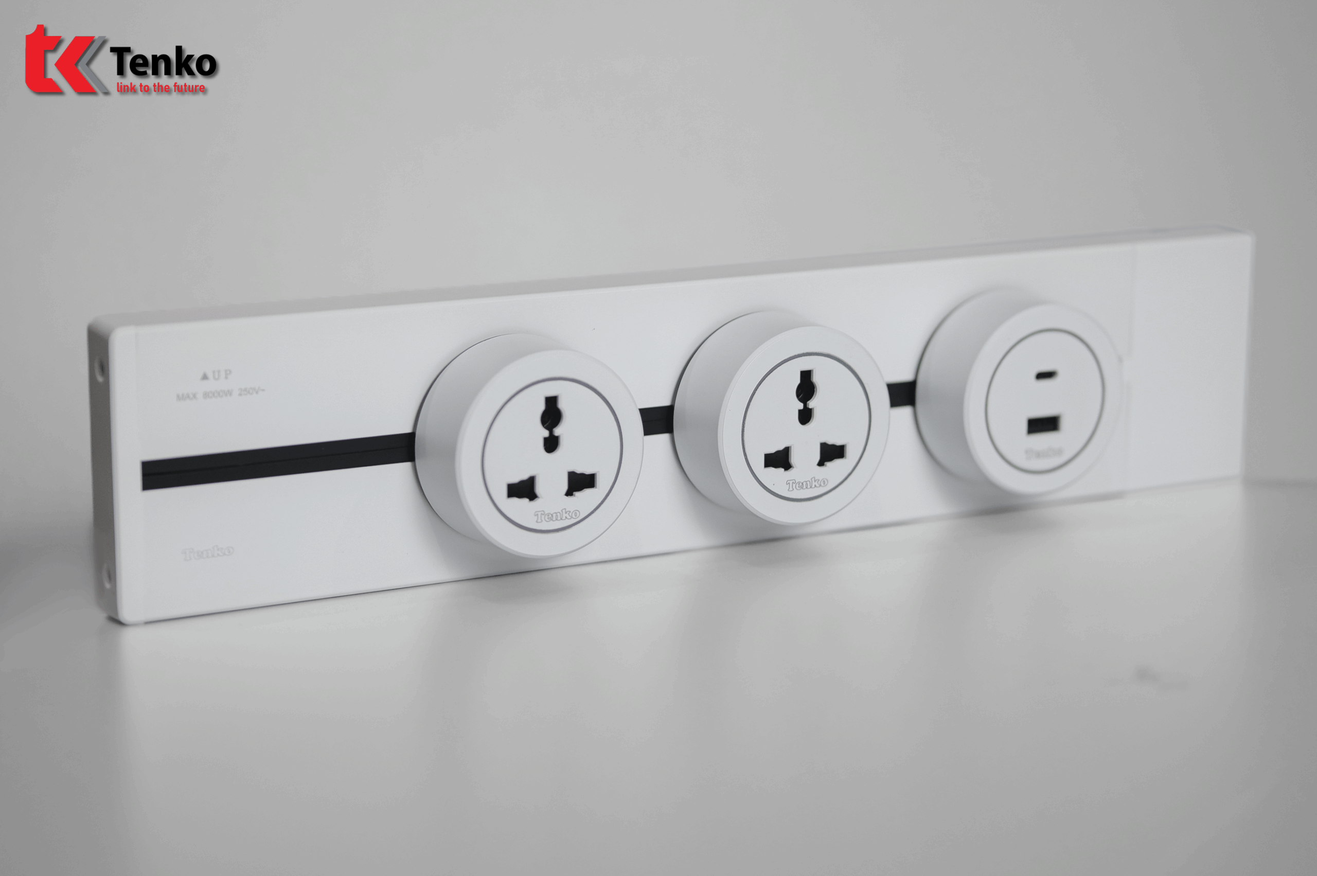 Thanh Ray Ổ Cắm 3 Chấu Kết Hợp Ổ Cắm USB Sạc Type A và Type C Tenko TK-RA40-04 Màu Trắng Dạng Trượt Thông Minh