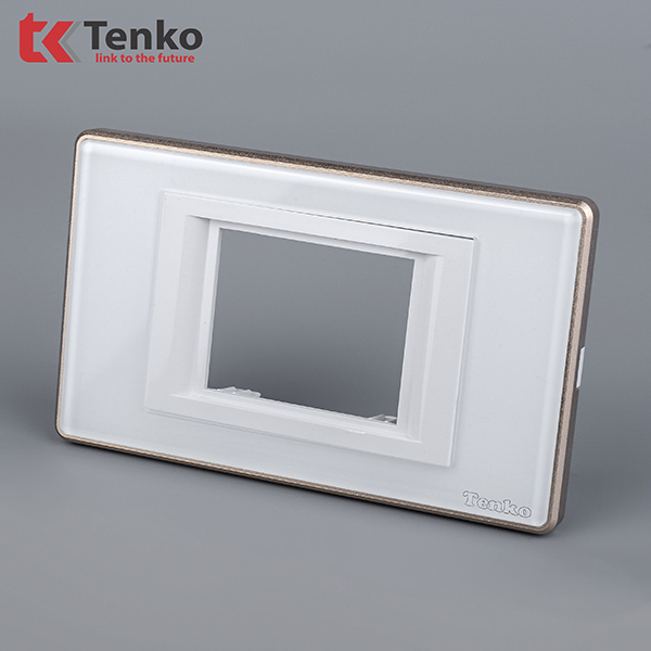 Mặt Át Đôi + Gông Tenko Mặt Kính Cường Lực Tenko TK-C18W-B-AD Trắng Viền Vàng