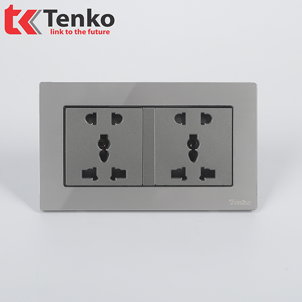Ổ Cắm Đa Năng Mặt Kim Loại Chính Hãng Tenko TK-KL2-18
