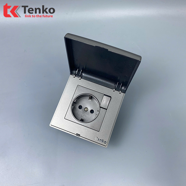 Ổ Cắm Sạc Xe Điện Chống Bụi, Chống Nước Tenko TK-WB20