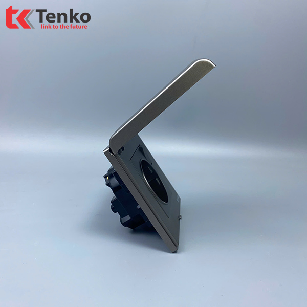 Ổ Cắm Sạc Xe Điện Chống Bụi, Chống Nước Tenko TK-WB20