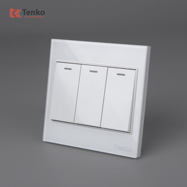 Công Tắc 3 Nút Mặt Kính Cường Lực Tenko TK-V18-03 – Giải Pháp Điều Khiển Điện Hiện Đại, Bền Bỉ