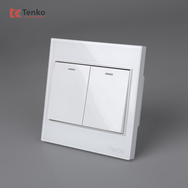 Công Tắc 2 Nút Mặt Kính Cường Lực Tenko TK-V18-02 – Giải Pháp Điều Khiển Điện Hiện Đại, Bền Bỉ